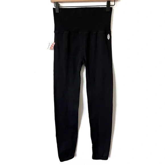 NWT Free People Movement Good Karma Leggings - Picture 5 of 9